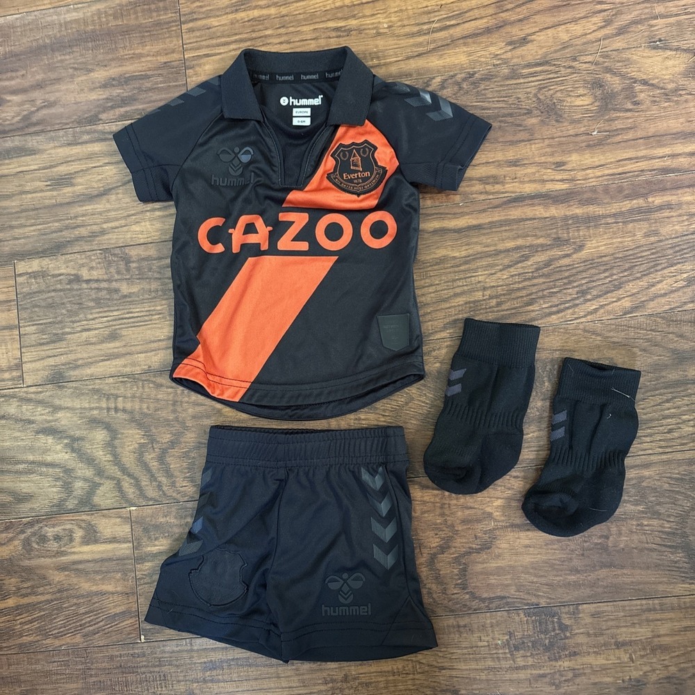 Baby Soccer Jersey Everton  Cazoo Club Hummel Size 0-6 Mth Outfit